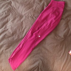 Lululemon mesh 7/8 tight size 6